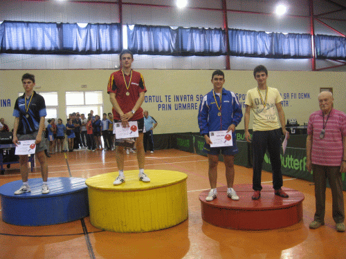 Medalia de bronz la tenis de masa